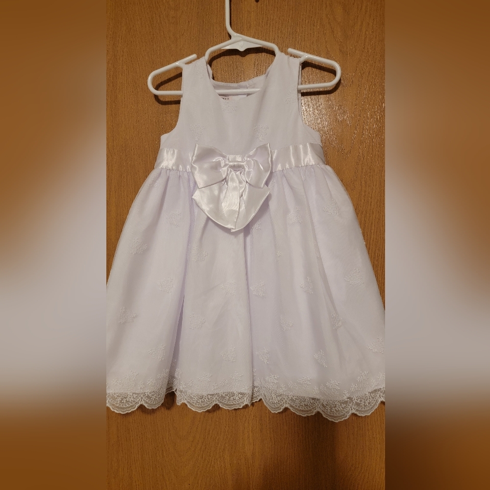 Vintage White Sleeveless Scoop Neck Sundress for Weddings